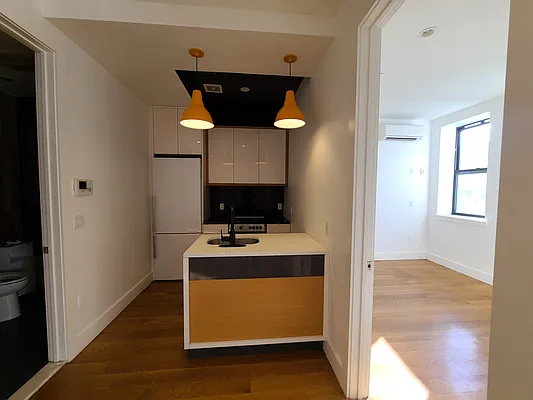 Rented by Lodger Corp | media 13