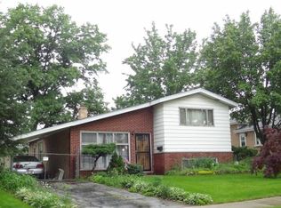 628 N Craig Pl, Addison, IL 60101