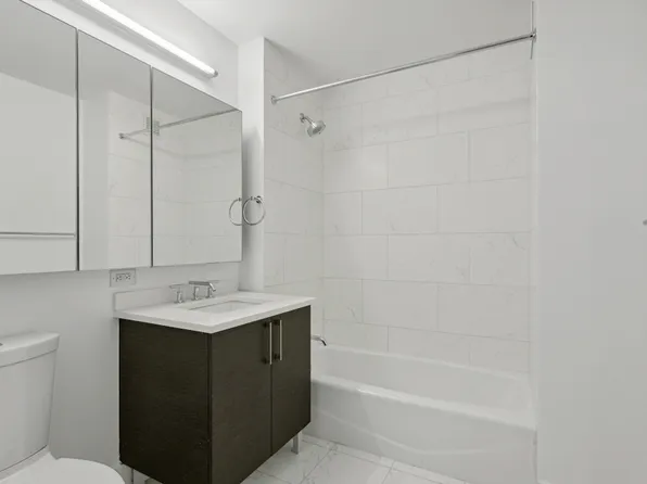 309 5th Avenue image 4 of 28