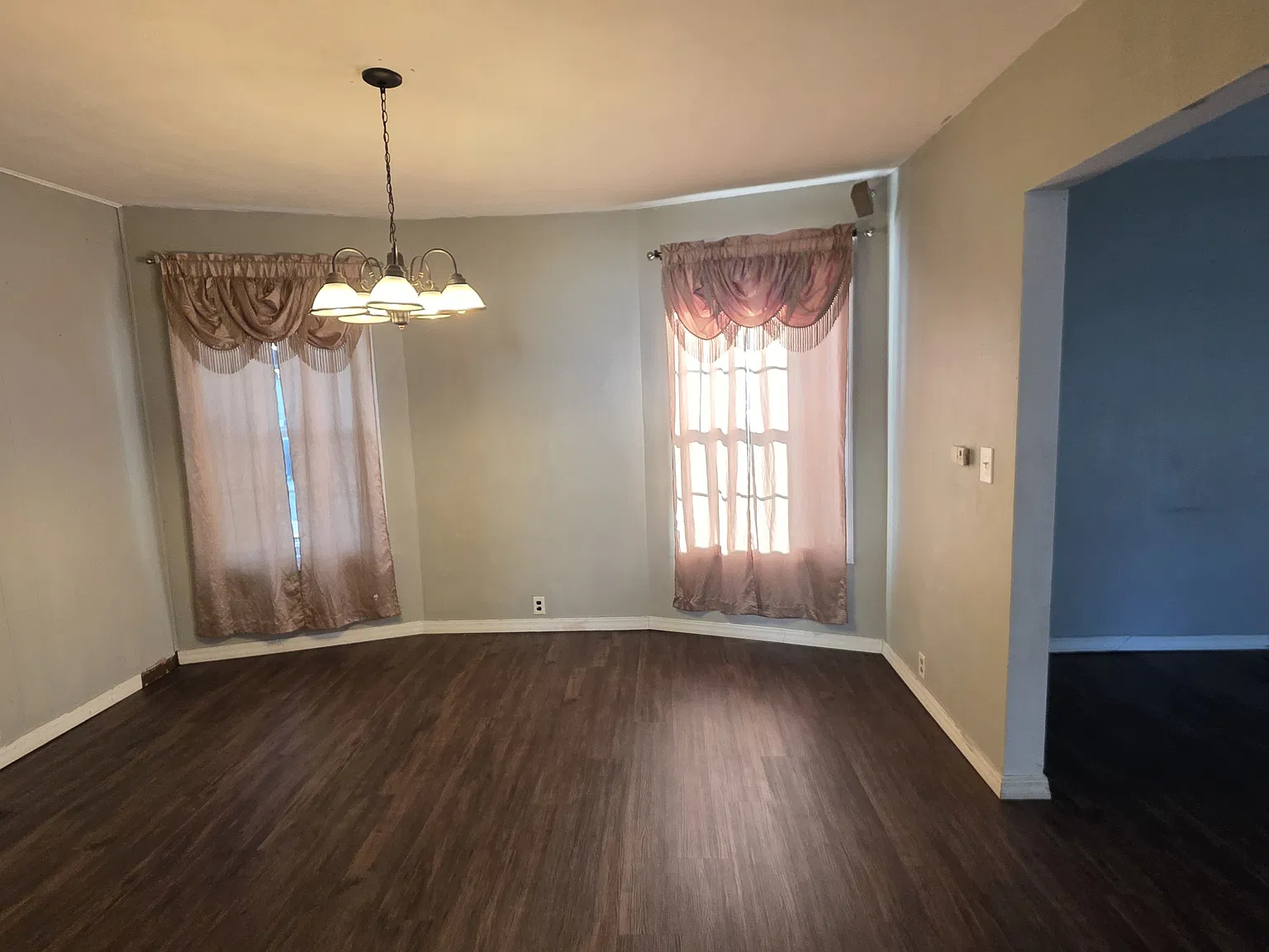 3 bed, 1303 sqft, $1,600 — Photo 3