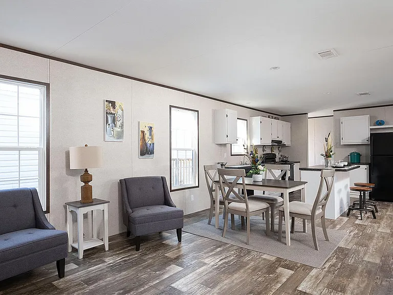 1601 E Slaughter Ln — Photo 28