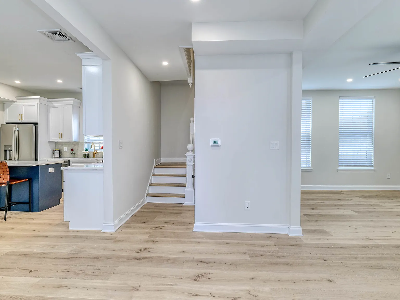 3 bed, 2.5 bath, 2812 sqft, $24,000 — Photo 3