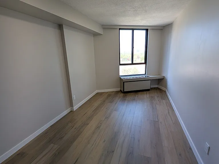 284 Mill Rd #E3 — Photo 7