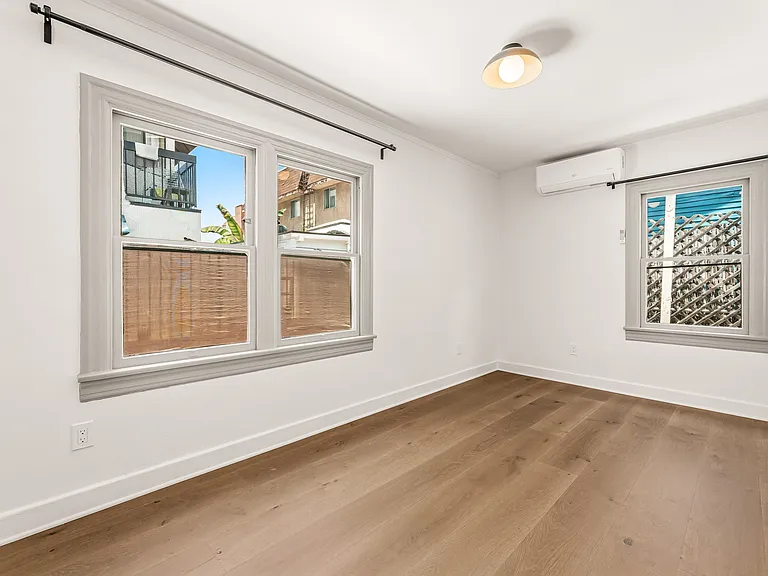 741 Granada St — Photo 21