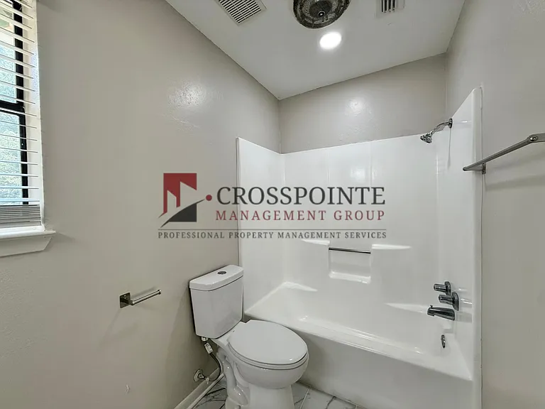 1103 Donna Dr — Photo 12