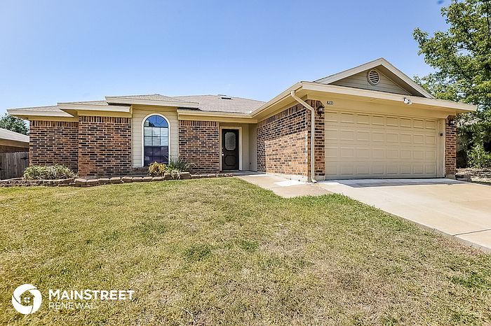1st image of 8221 Meadowbrook Dr