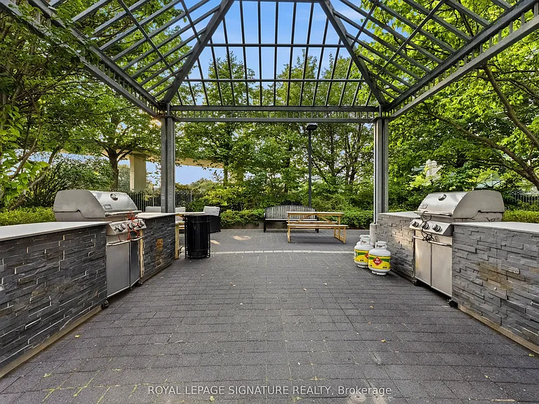 16 Harrison Garden Blvd #1609 — Photo 42