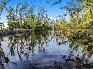 3651 Crestwell Ct, Saint James City, FL 33956