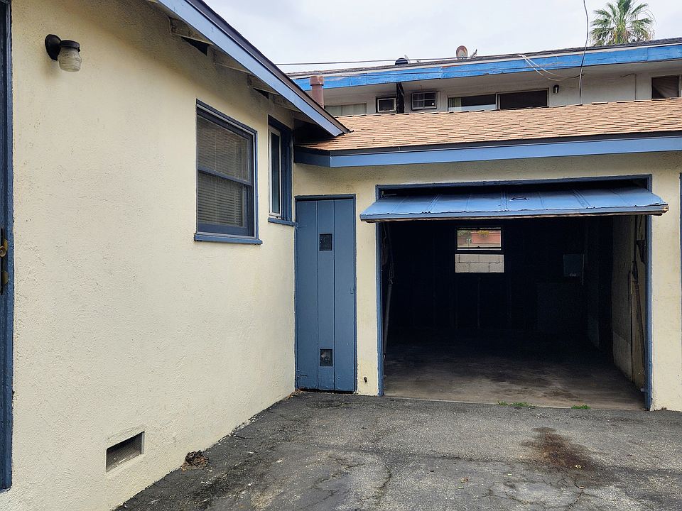 Single car garage
