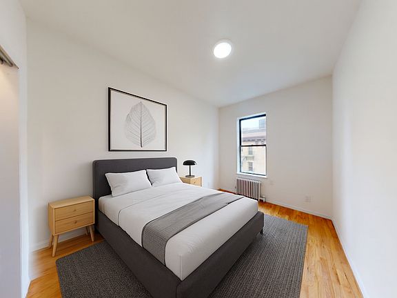 3rd image of 417 E 65th St APT 28