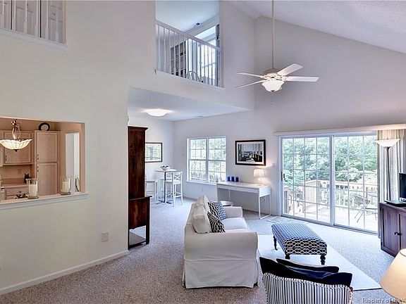 4th image of 3909 Cromwell Ln #Na