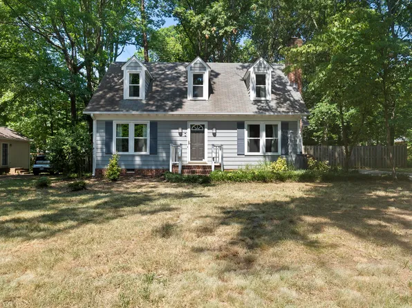 1206 Haddington Dr, Cary, NC 27511