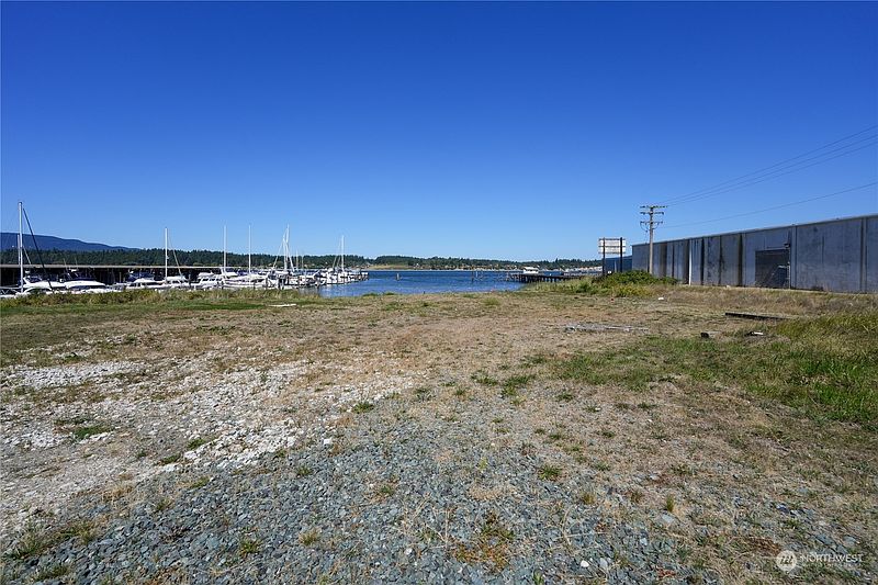 2nd image of 1502 5th Street