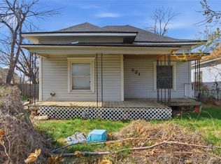 321 E 4th St, Claremore, OK 74017