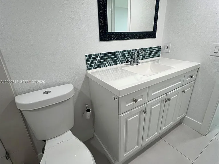 9520 SW 8th St #118 — Photo 28