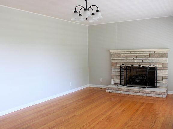 2nd image of 178 Sunnyvale St