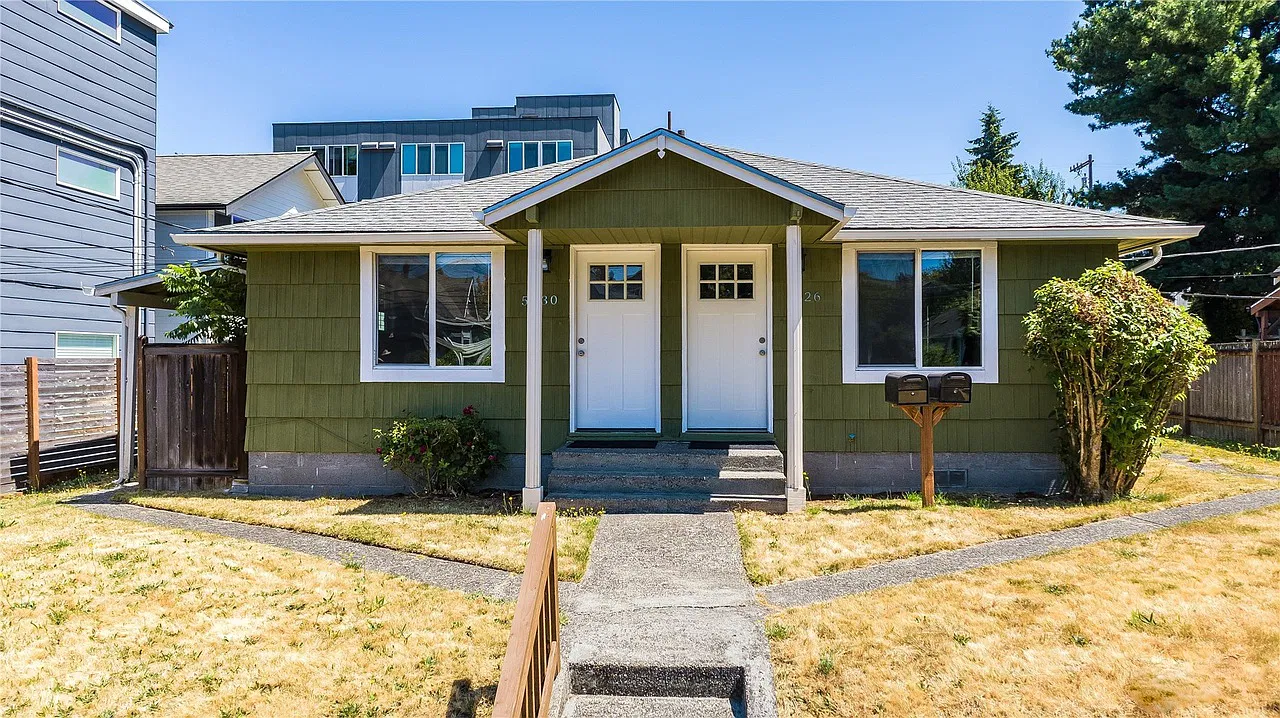 2 bed, 900 sqft, $2,000 — Photo 1