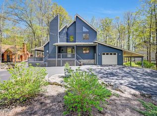 108 Woodridge Dr, Lake Ariel, PA 18436