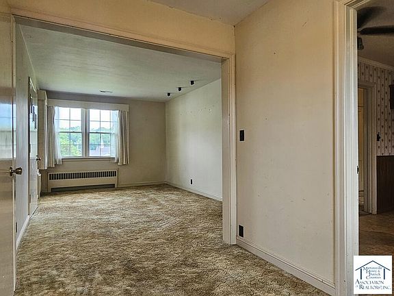 5th image of 119 Park St