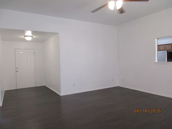 2nd image of 320 Willow Dr