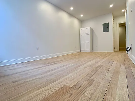 Rented by Building Equity Real Estate LLC | media 32