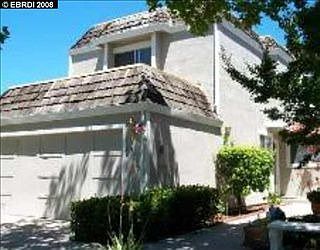 1st image of 215 Bay Crest Dr