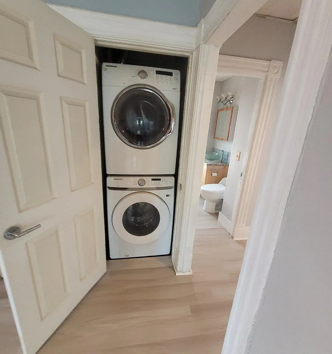 1 bed, 1000 sqft, $2,100 — Photo 4