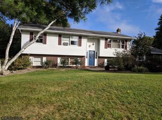 135 Goddard Cir, Pennsylvania Furnace, PA