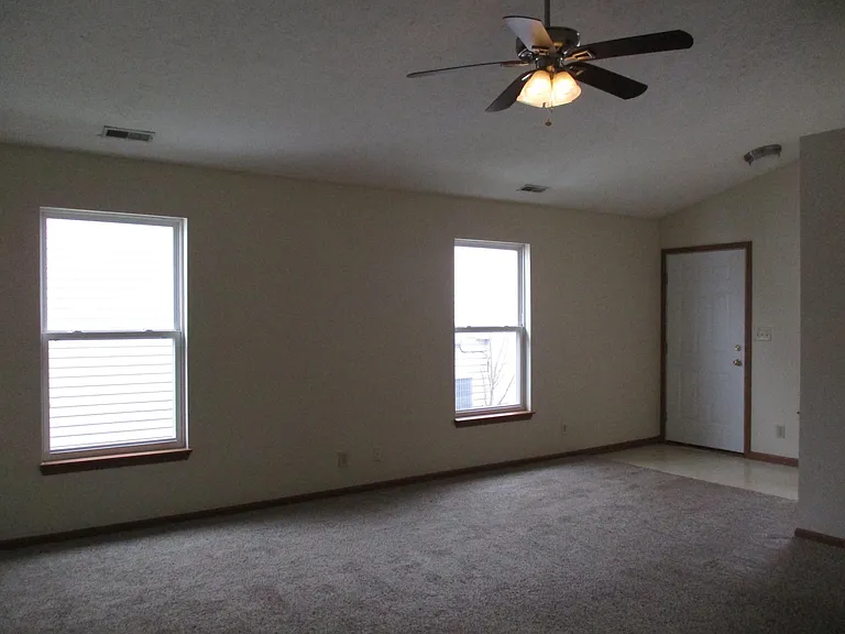 4022 Homerton St — Photo 3