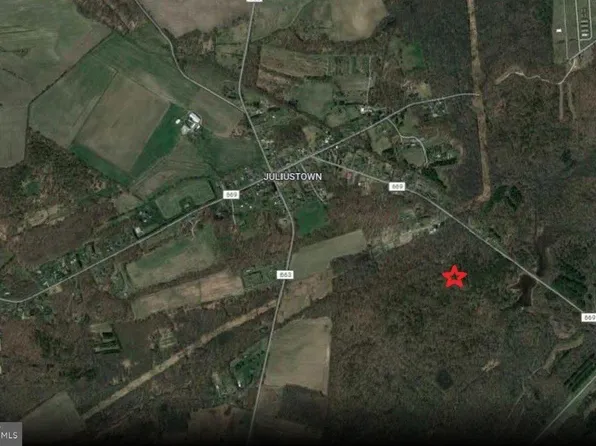 470 Juliustown Rd, Pemberton, NJ 08068