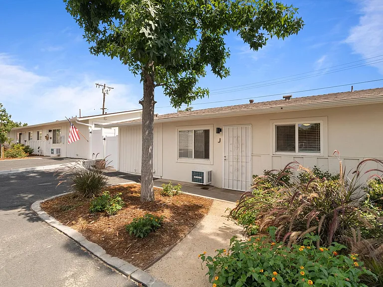 Vista Palms Apartment Homes- Yucaipa, CA — Photo 61