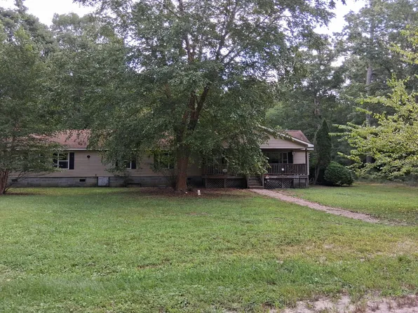 7517 Three Hickories Ln, Gloucester, VA 23061