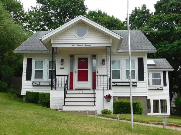 414 Cedar St, Dedham, MA 02026