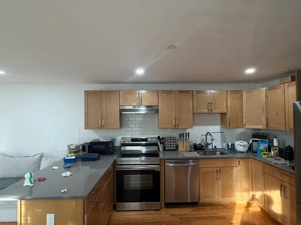 140 Prospect St #1, Cambridge, MA 02139