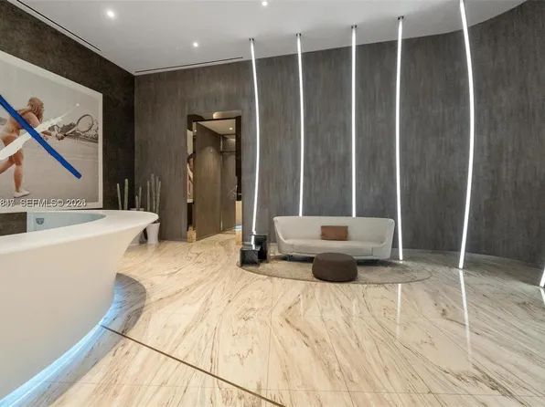 1000 Brickell Plz #3310, Miami, FL 33131