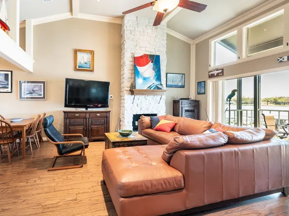 300 Rush Creek Dr APT B2, Rockwall, TX 75032