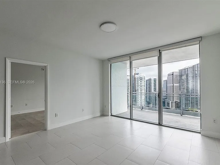 90 SW 3rd St #3211 — Photo 10