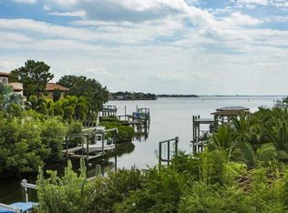 4 Sandpiper Rd, Tampa, FL 33609