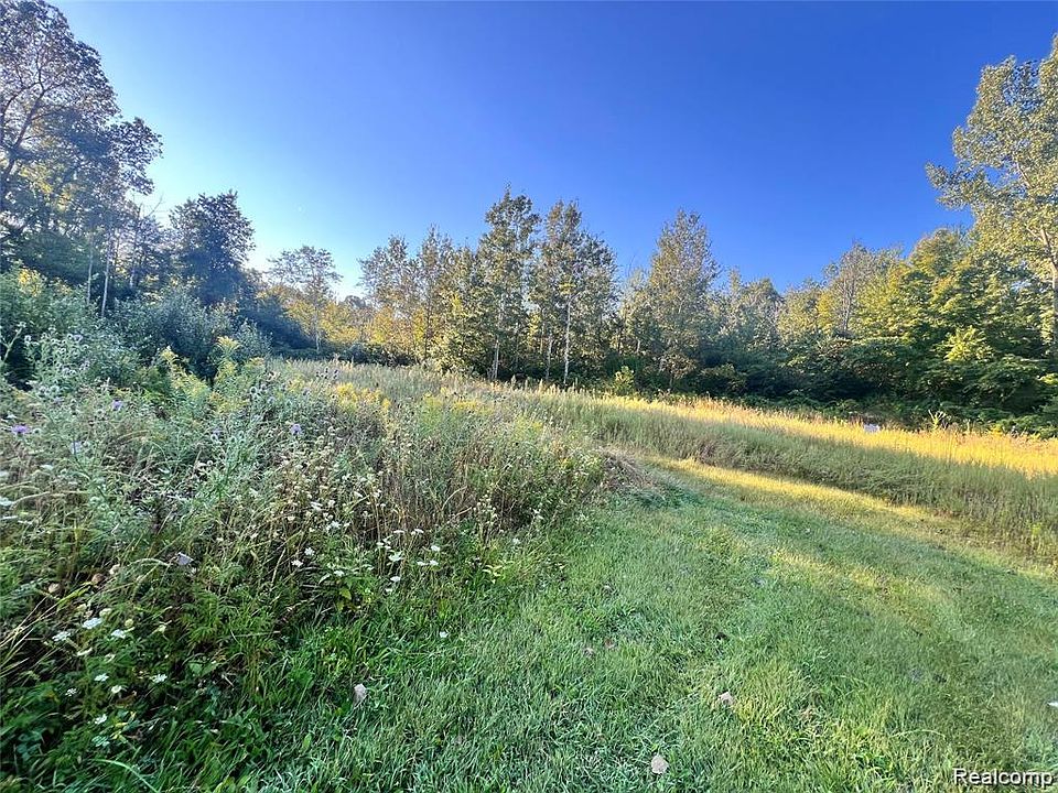 1st image of 8085 W Newburg Rd