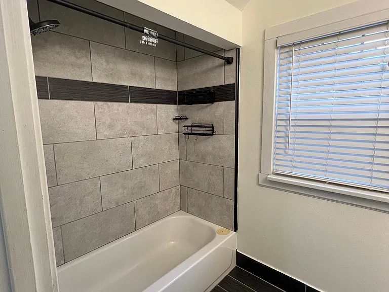 2349 Portsmouth Ave — Photo 10