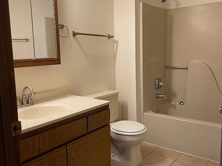 914 State St #3 — Photo 6