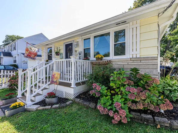 27 Girard Avenue, New Haven, CT 06512