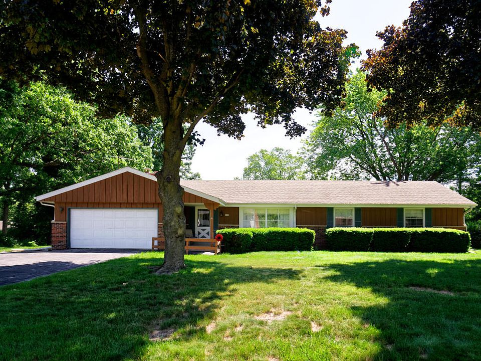 1st image of 8288 N Edge O Woods Dr