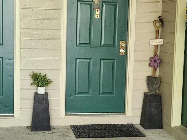 27 Sussex Pl #27, Absecon, NJ 08205