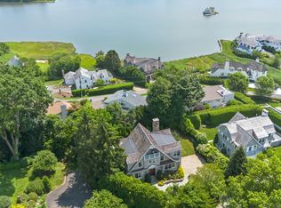 11 Edgewater Hillside, Westport, CT 06880