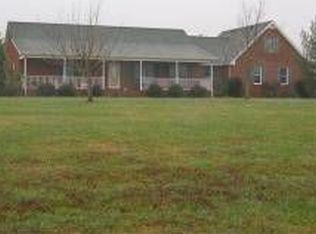 4989 Smiley Rd, Chapel Hill, TN 37034