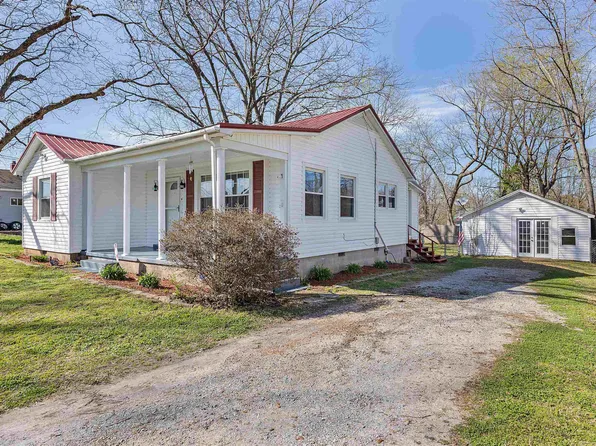 2044 Carroll St, Milan, TN 38358