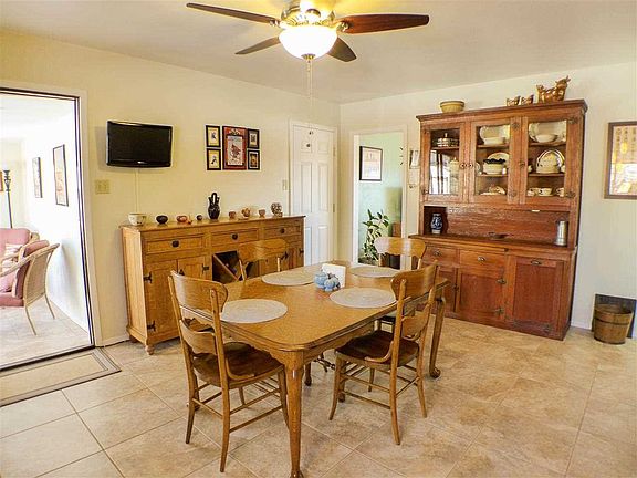 5th image of 316 Meadow Ln
