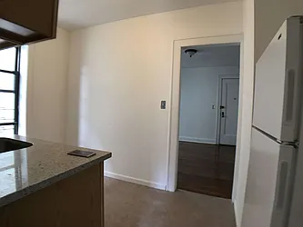 Rented by Laura Nguyen, LREB