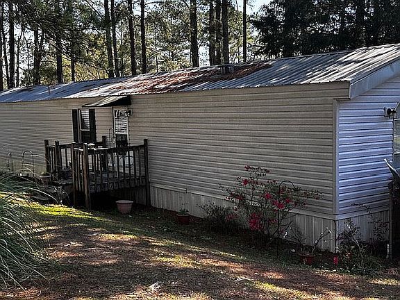 Front Entrance w/Awning